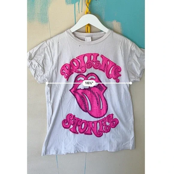 MadeWorn Rolling Stones T-Shirt Pink Tongue Logo thrash Sz S Distressed Rock Tee - Picture 3 of 7